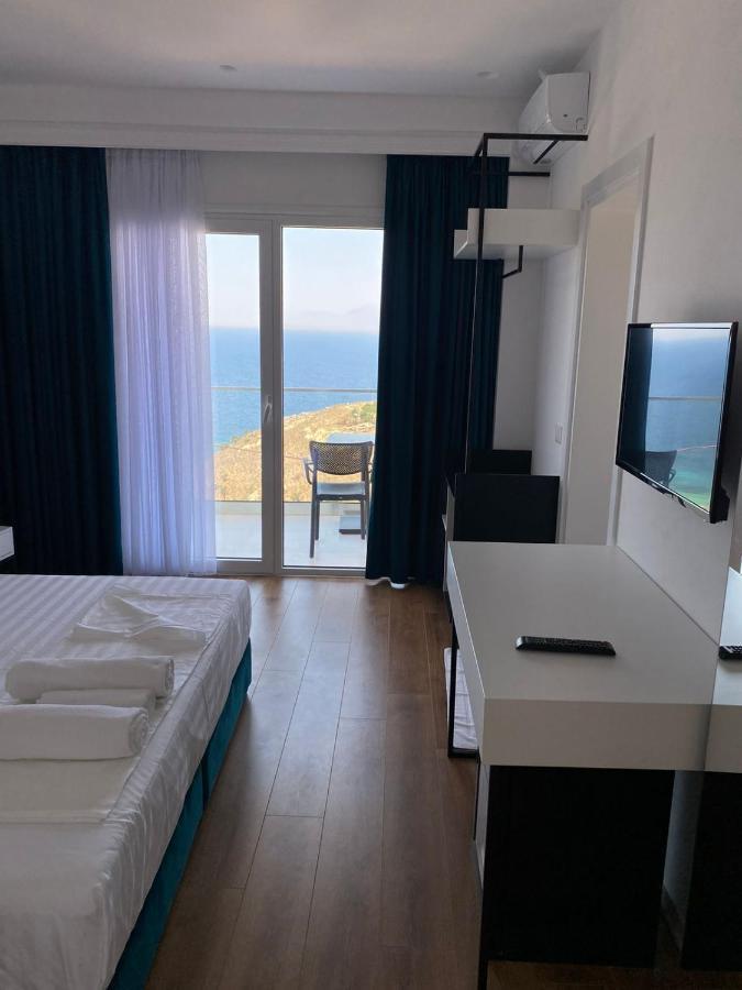 Sea & Lake View Villa Ксамил Экстерьер фото